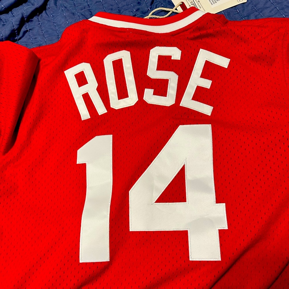Reds Jersey Men’s Medium